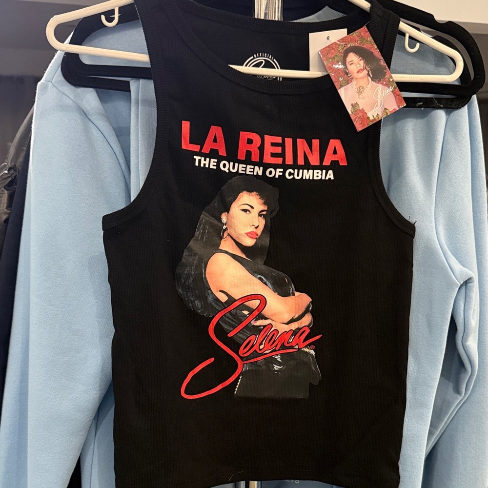 'La Reina' Black Graphic Crop Tank Top Selena official merchandise
